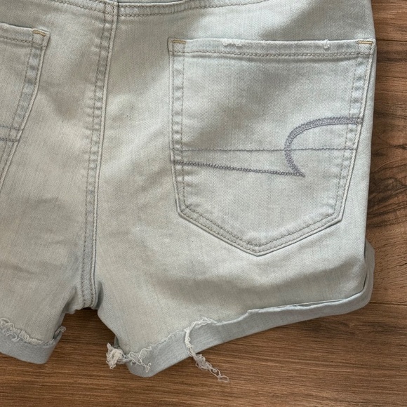 American Eagle Hi-Rise Shortie Distressed Shorts Stretch Light Wash Size 10 - Picture 9 of 12